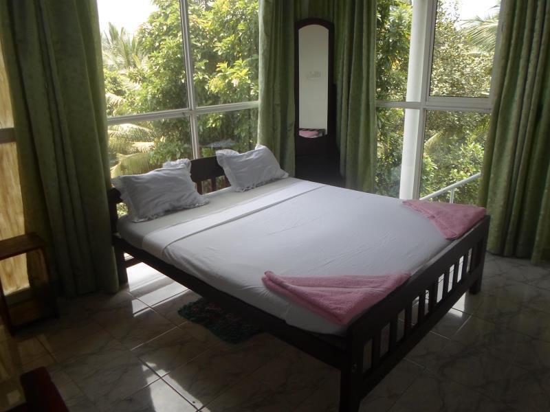 Kingdom Gate Hotel Katugastota Buitenkant foto